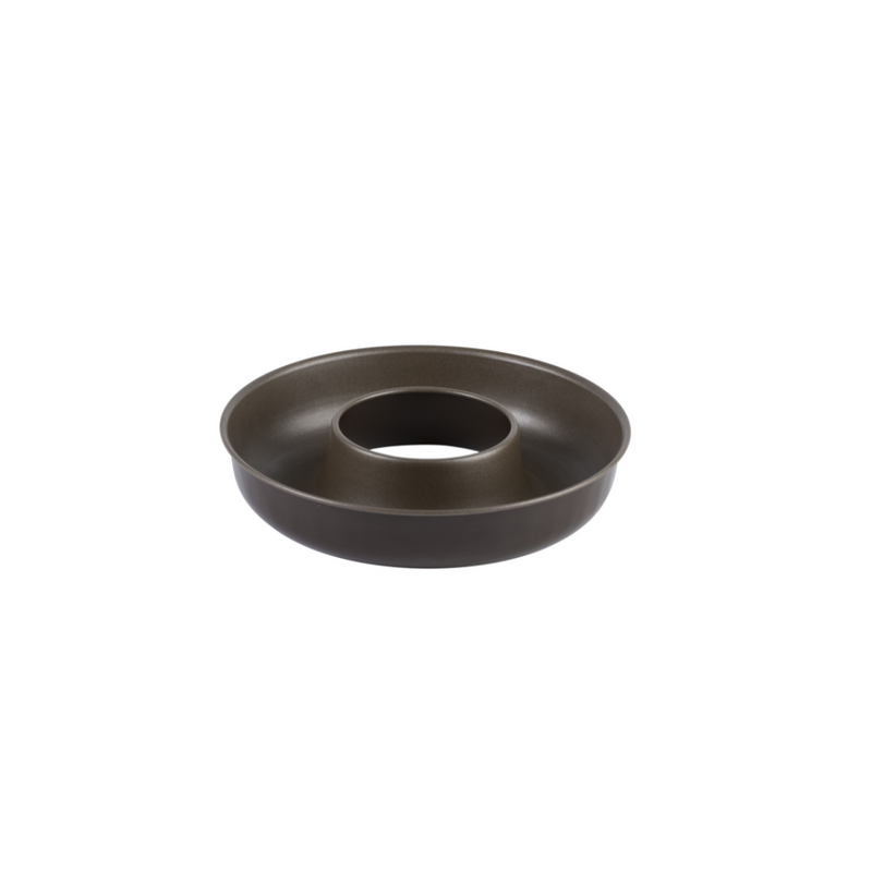 Le moule à savarin individuel Gobel - maison habiague est un petit moule en acier anti adhérent 8 ou 12 cm de diamètre, cylindre débouché de qualité professionnelle. 