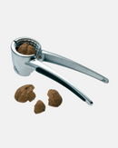 Casse-noix et ouvre-bouteille en métal robuste, pratique et ergonomique.