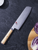 Nakiri 5000MCD Miyabi sur plan de travail