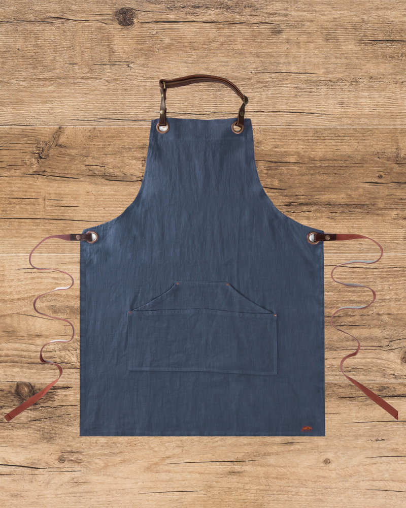 Tablier N°173 Alaskan Maker bleu marine en lin lavé 220g.