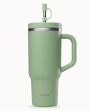 Travel Cup Qwetch 900 ml en acier inoxydable recyclé avec paille intégrée.