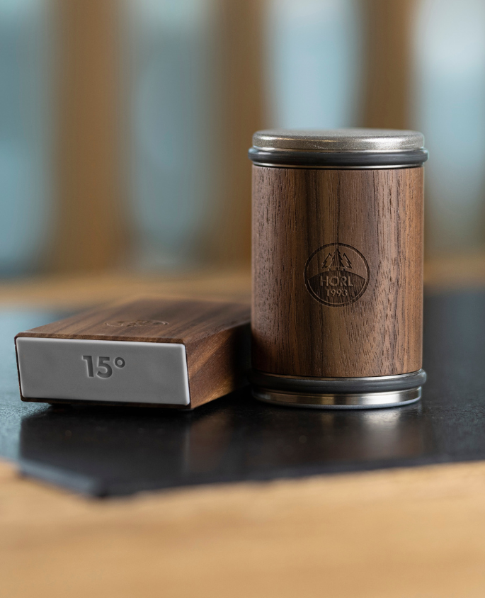 Aiguiseur couteau HORL 2 en noyer avec système magnétique pour un affûtage précis

