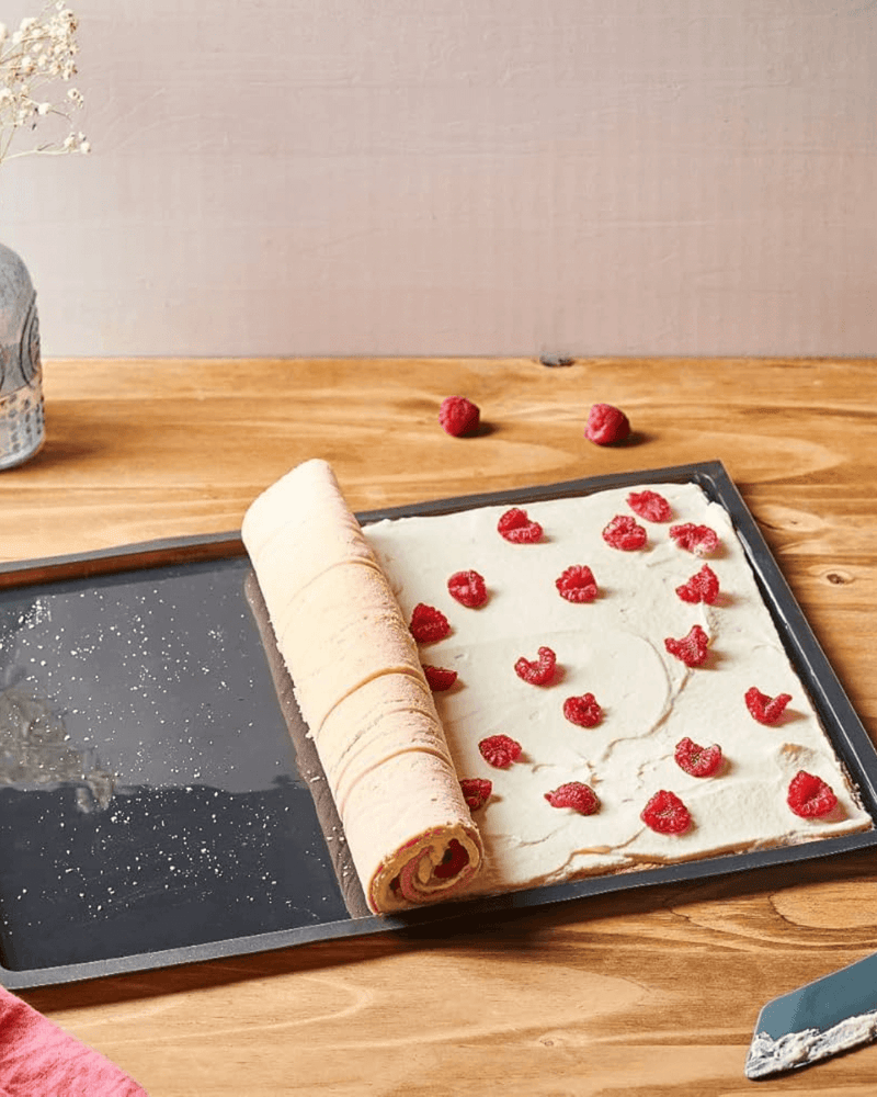 Plaque à génoise en silicone Mastrad, idéale pour bûches de Noël et génoises.
