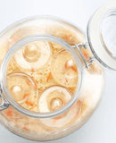 4 Poids de fermentation Westmark pour maintenir les légumes immergés dans vos bocaux de lactofermentation.

