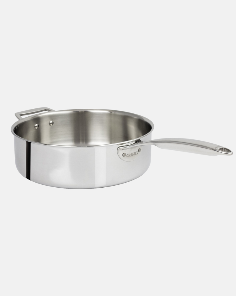 Détail de la poignée fixe et contre-anse sur la sauteuse Ø28 cm – Cristel