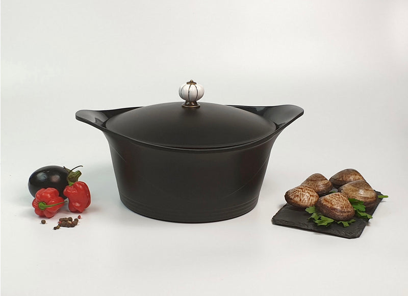 Cocotte noire 24cm - Maison Habiague