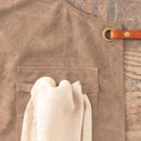 Poches pratiques et passant torchon intégrés pour une organisation optimale.